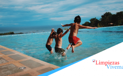 ¿Cómo limpiar una piscina? Consejos MUY TOP + antes/después